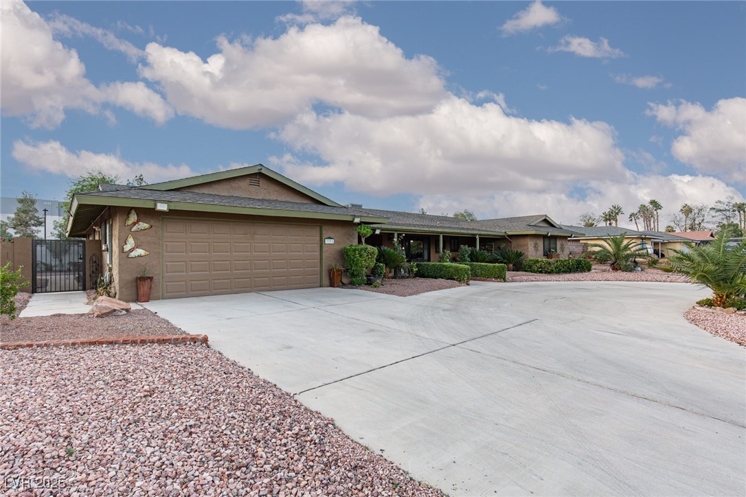 3371 W Mardon Avenue