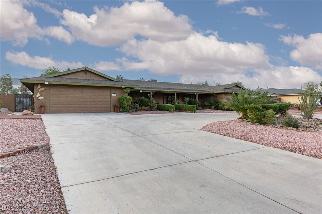 3371 W Mardon Avenue