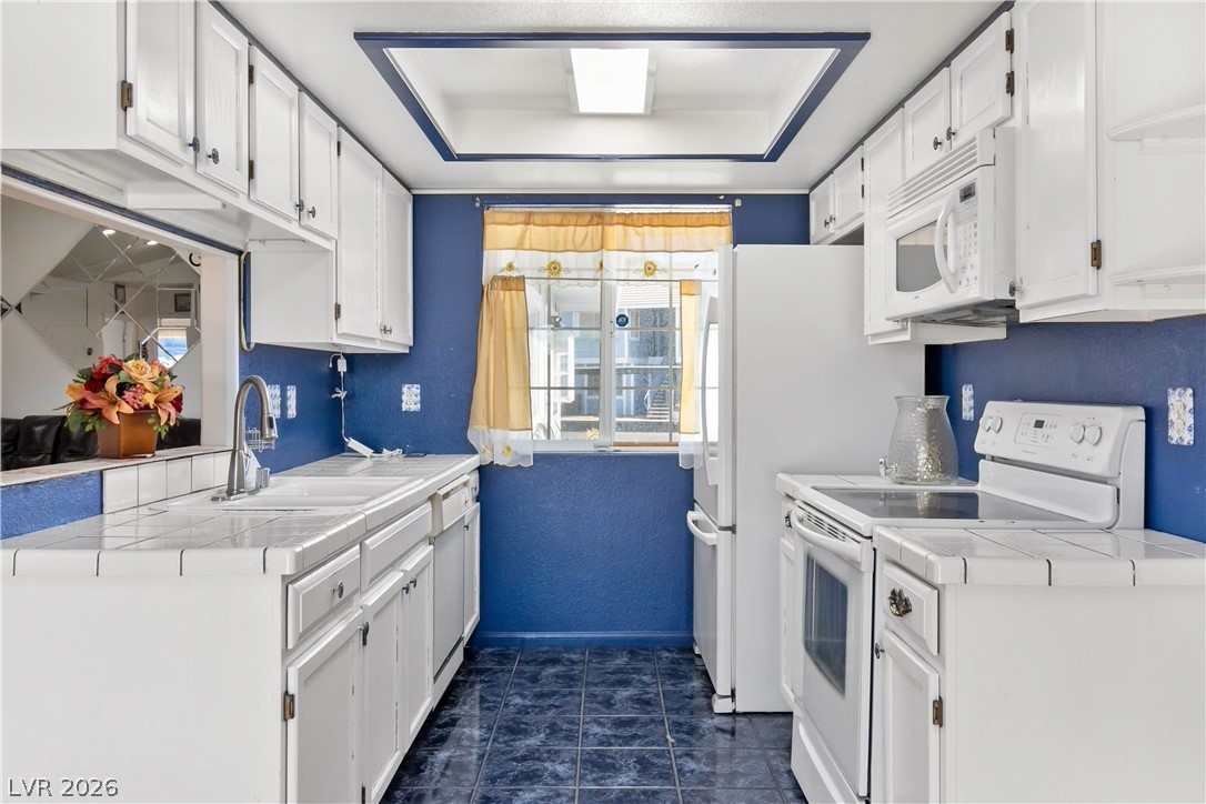 5375 Angler Circle 101