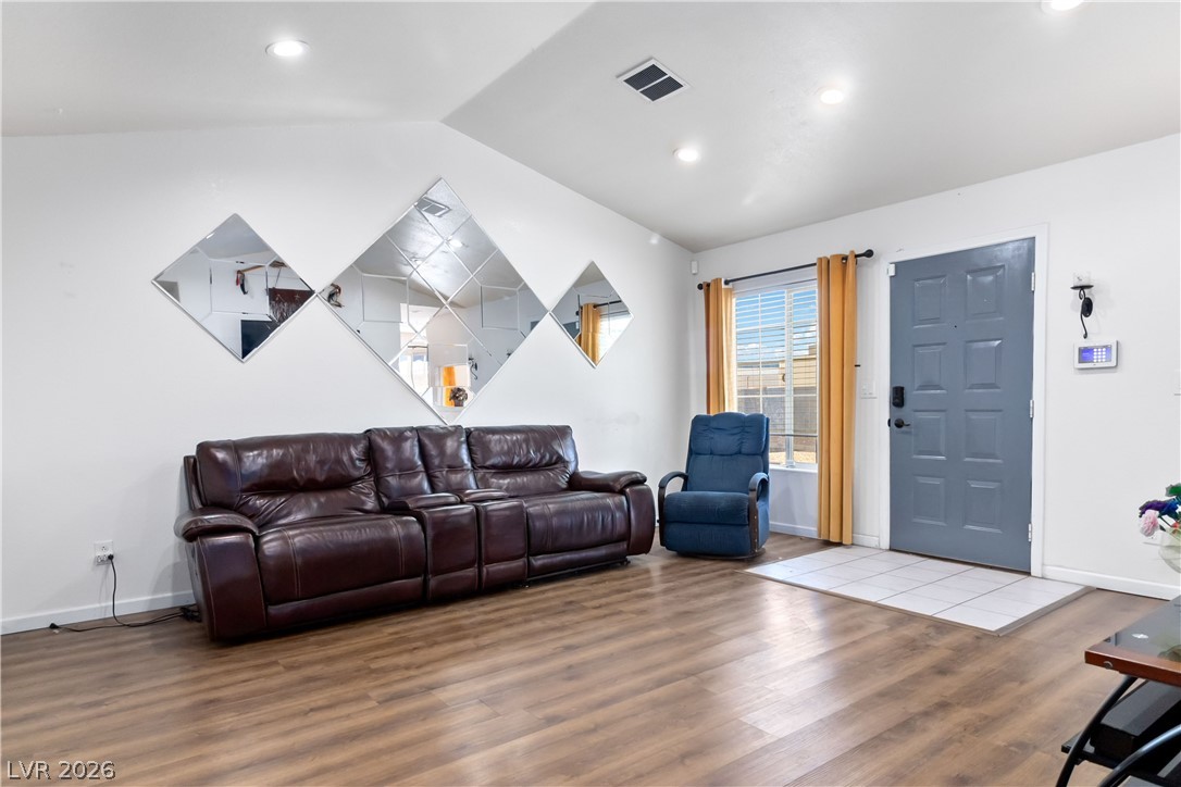 5375 Angler Circle 101