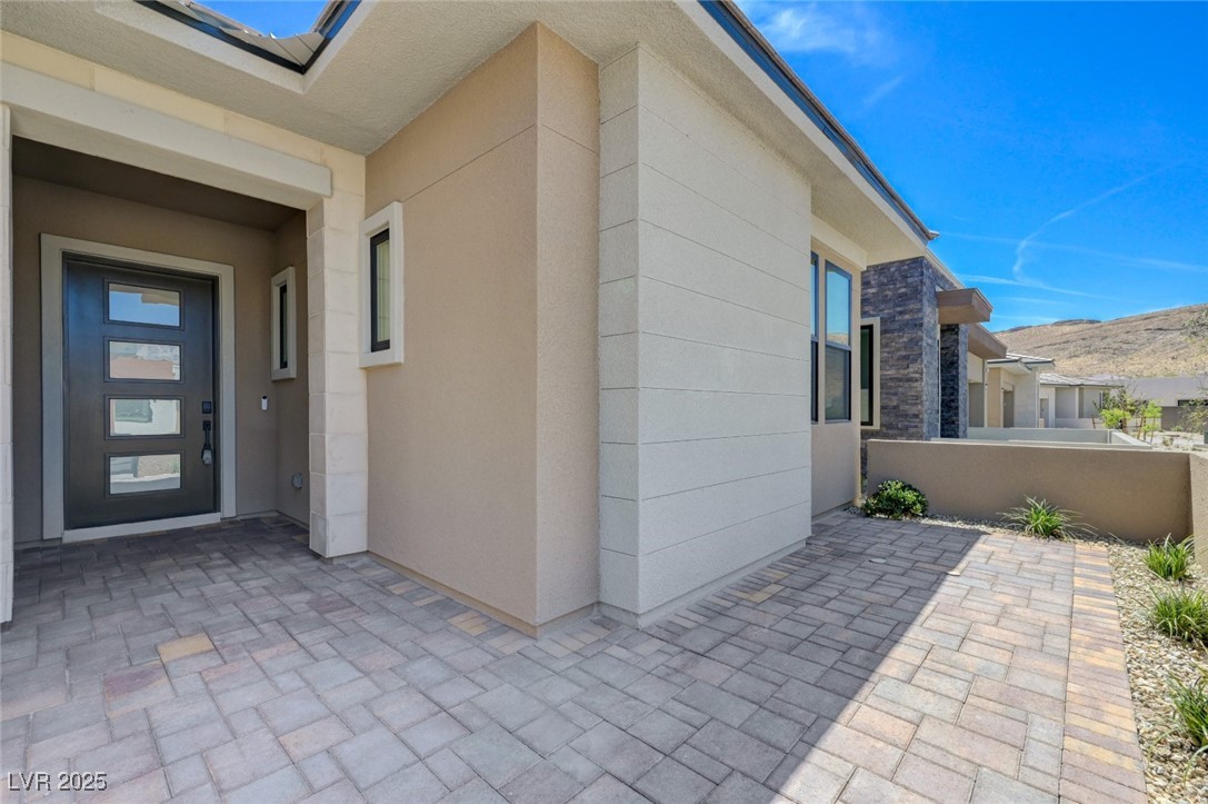 4992 Ascent Point Court