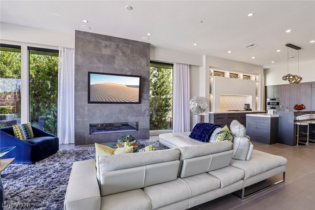 375 Tranquil Peak Court