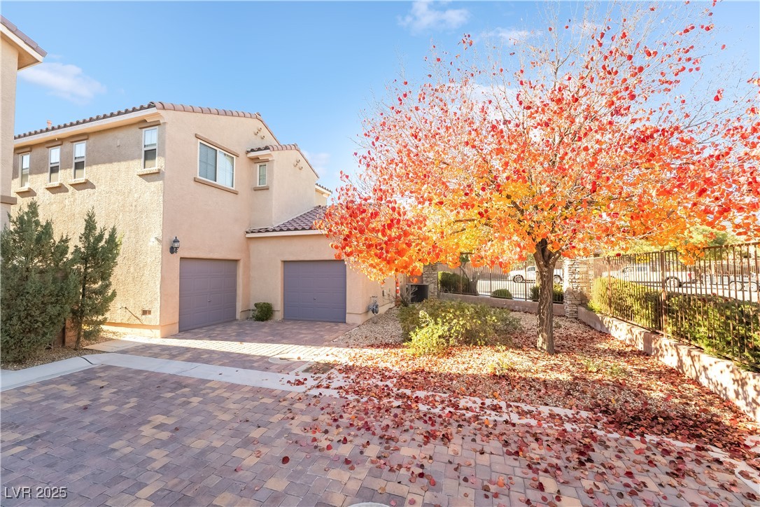 9115 Hermosa Valley Street