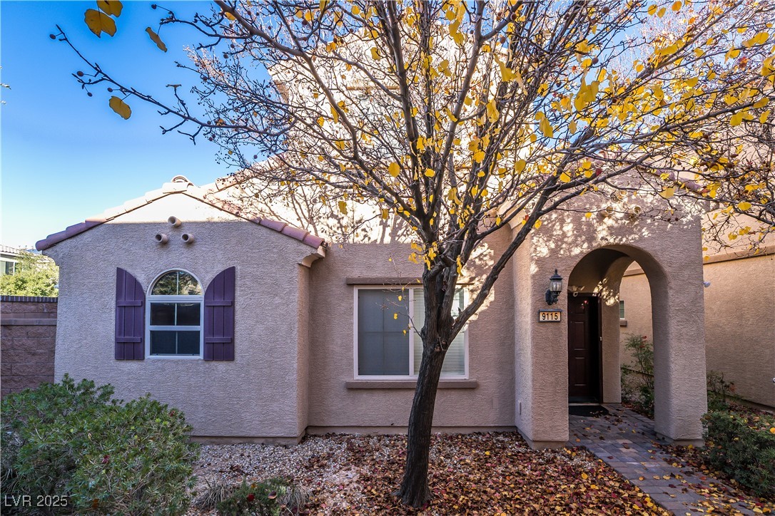 9115 Hermosa Valley Street