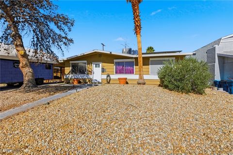 Photo of 6344 Evergreen Avenue, Las Vegas, NV 89107 (MLS # 2730798) Photo of 6344 Evergreen Avenue, Las Vegas, NV 89107 (MLS # 2730798)