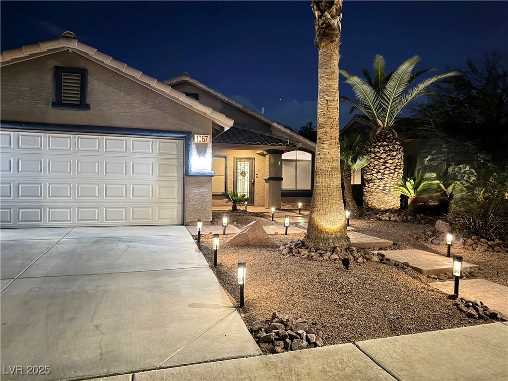 1367 Sun Pillars Avenue, Henderson, Nevada image 13