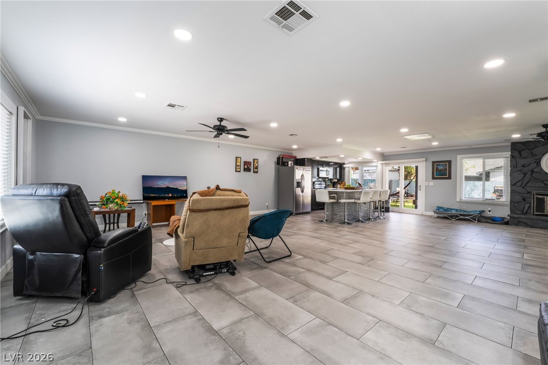 3400 Sioux Way