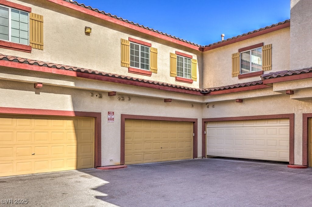 5950 Barbosa Drive 8