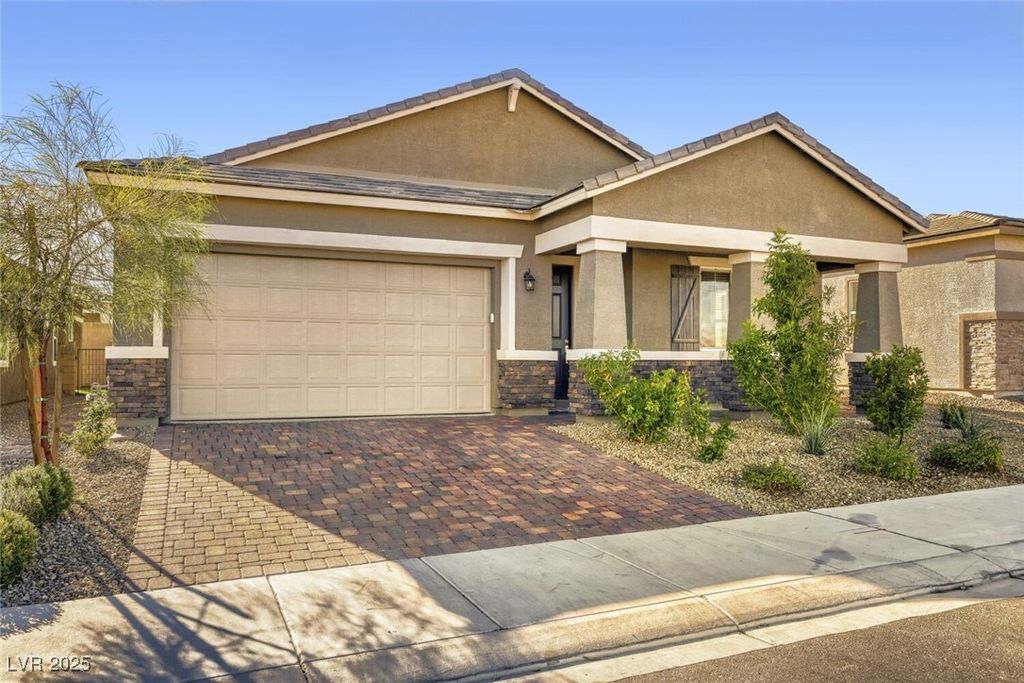 Photo of 3877 W Haleh Avenue, Las Vegas, NV 89141 (MLS # 2743571)