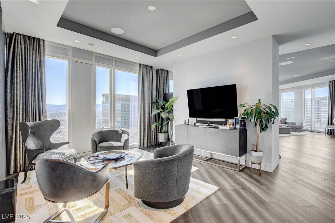 3750 S LAS VEGAS BL Boulevard 4606