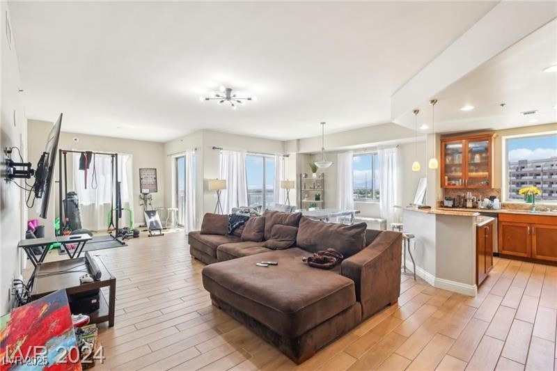 8255 Las Vegas Boulevard 713