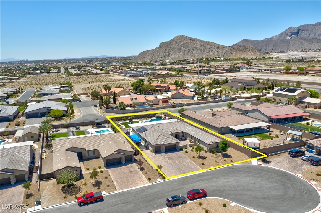 9511 Star Vista Court