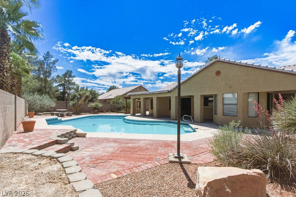 3724 Fox Glen Parkway