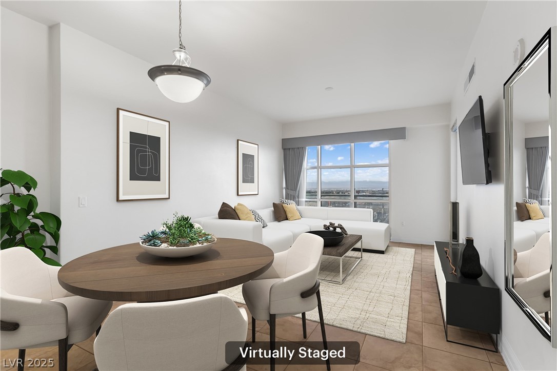 150 Las Vegas Boulevard 818