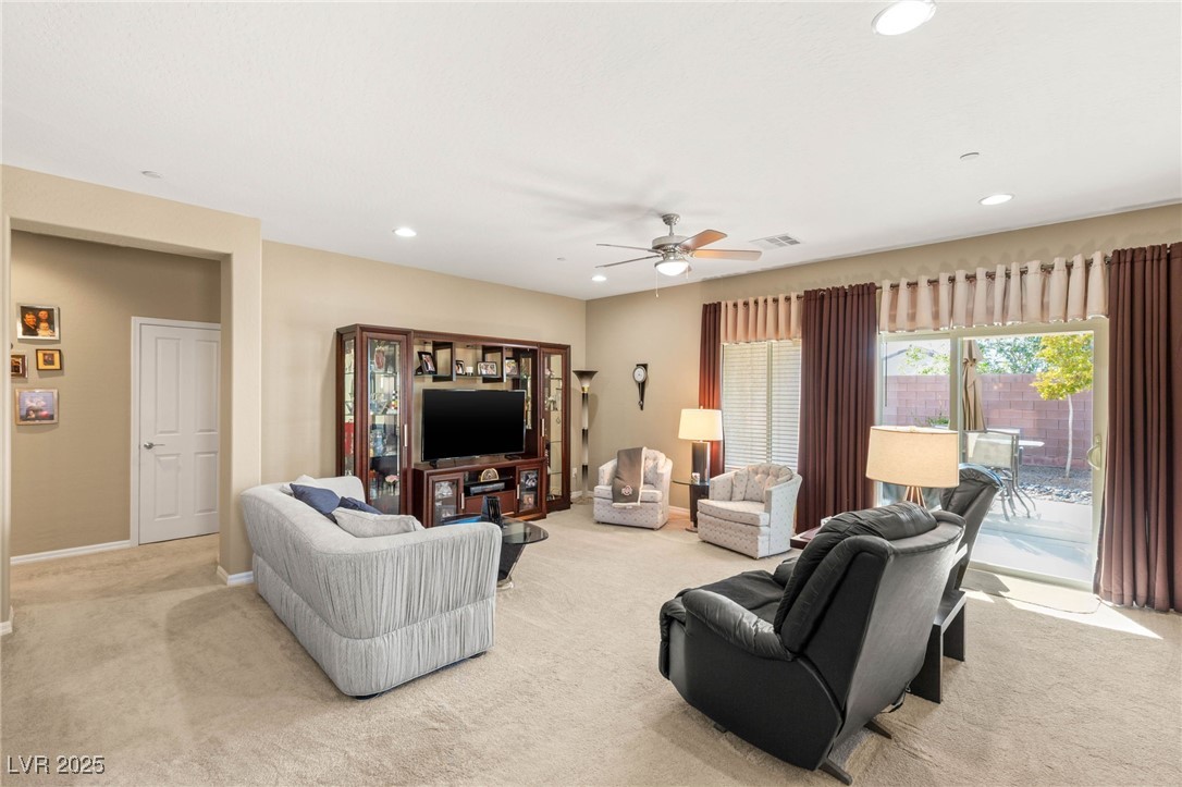 Henderson, Nevada 89044, United States, 3 Bedrooms Bedrooms, ,2 BathroomsBathrooms,Residential,Active,224685