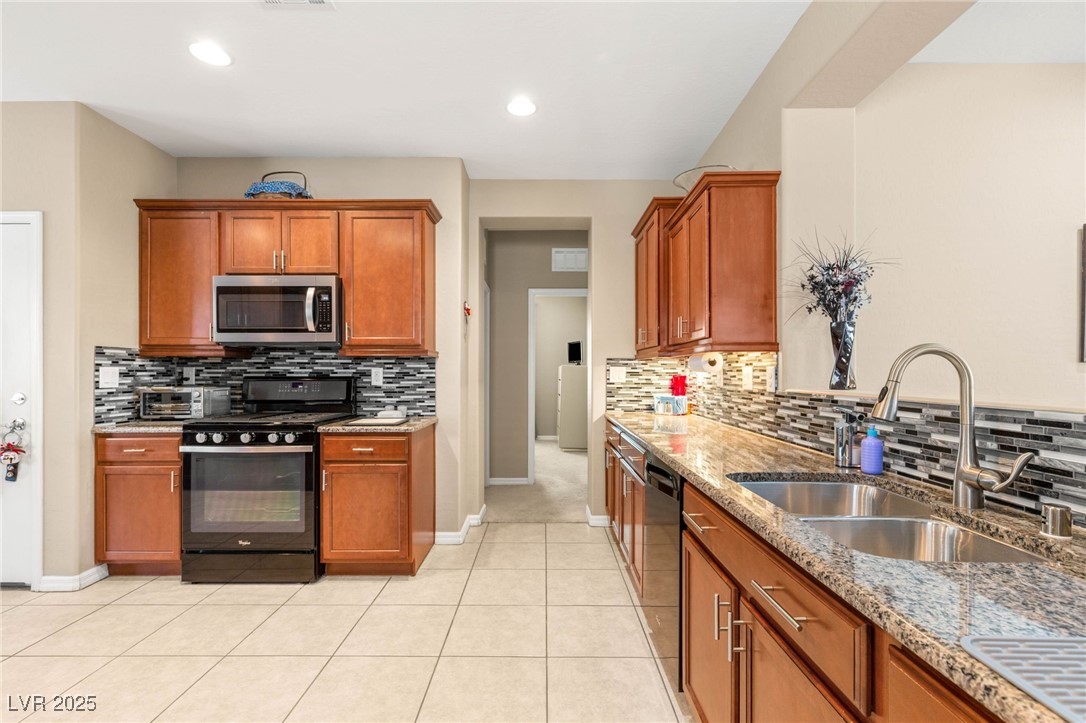 Henderson, Nevada 89044, United States, 3 Bedrooms Bedrooms, ,2 BathroomsBathrooms,Residential,Active,224685