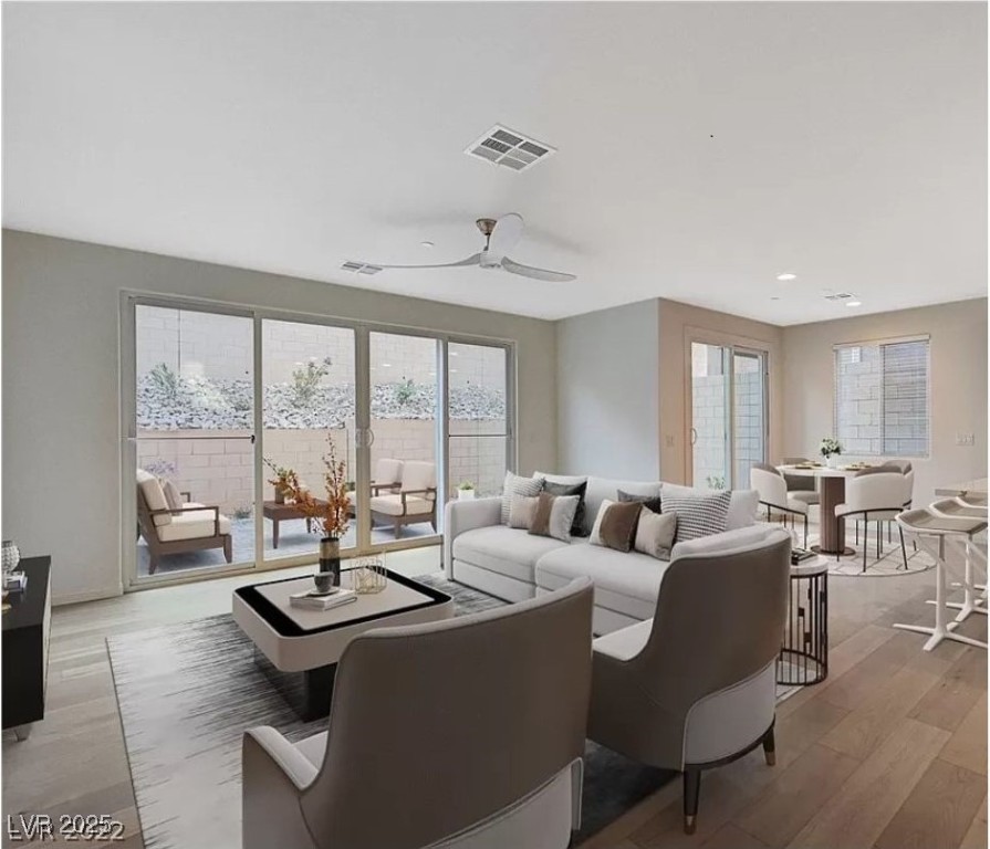 31 Castleton Tower Court