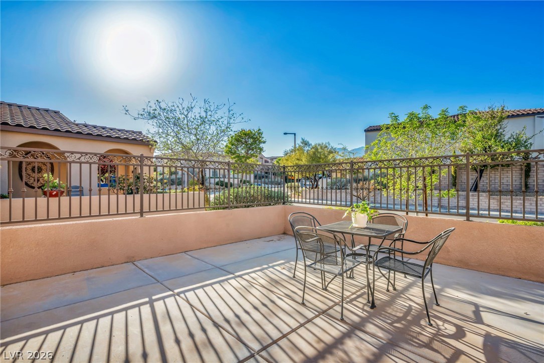 12133 Las Hurdes Avenue