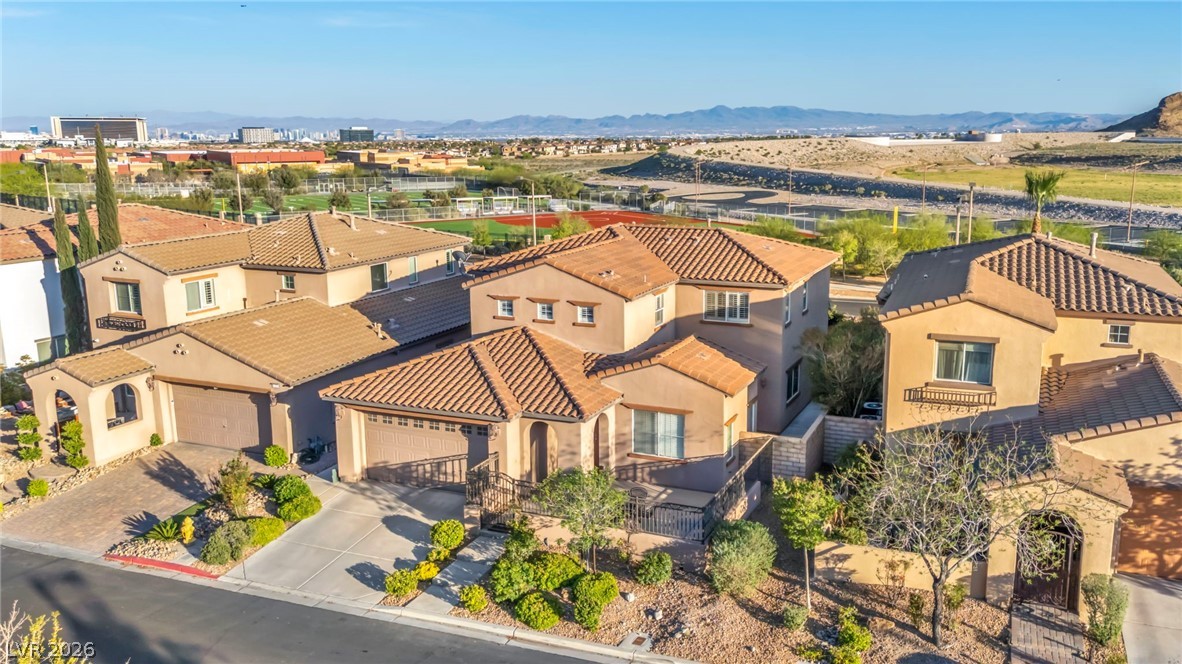 12133 Las Hurdes Avenue