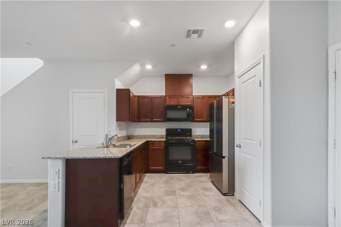 3274 Palindrome Avenue