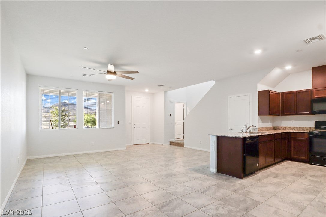 3274 Palindrome Avenue