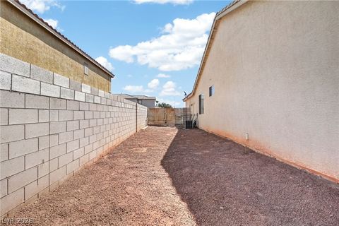 Tiny photo for 261 Ventana Heights Street, Henderson, NV 89074 (MLS # 2775634)