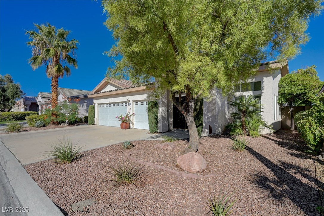 3346 Tiara Point Circle