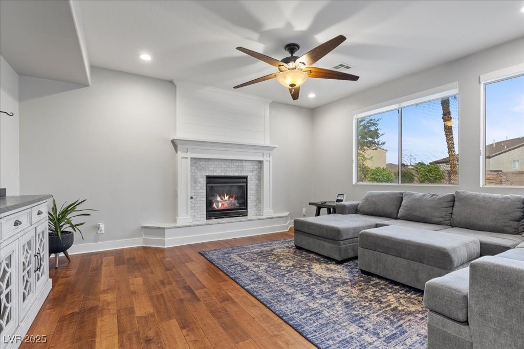644 Wind Cave Court, Henderson, Nevada image 5