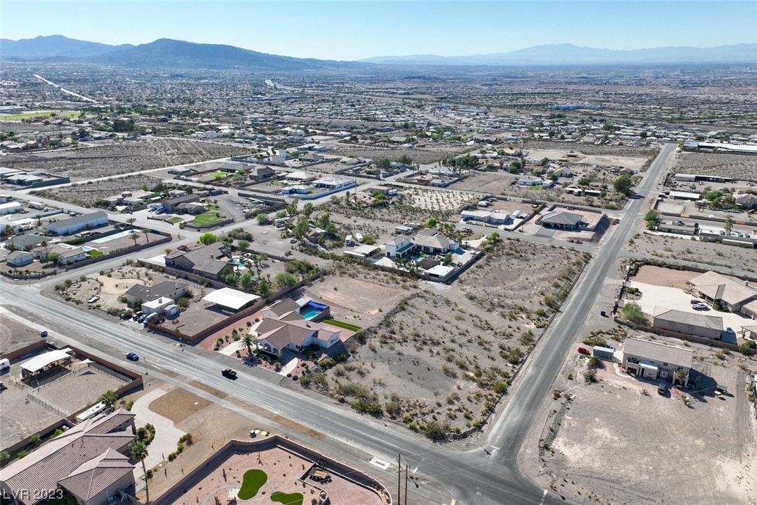 Racetrack, Henderson, Nevada image 18