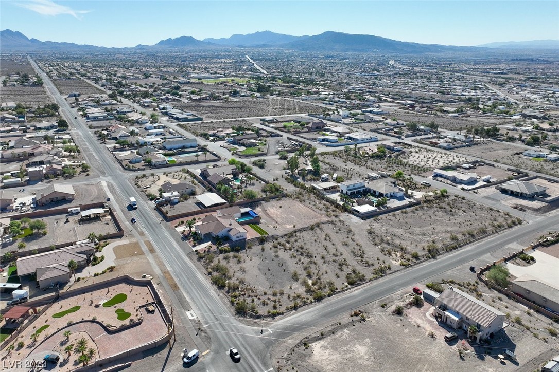 Racetrack, Henderson, Nevada image 16