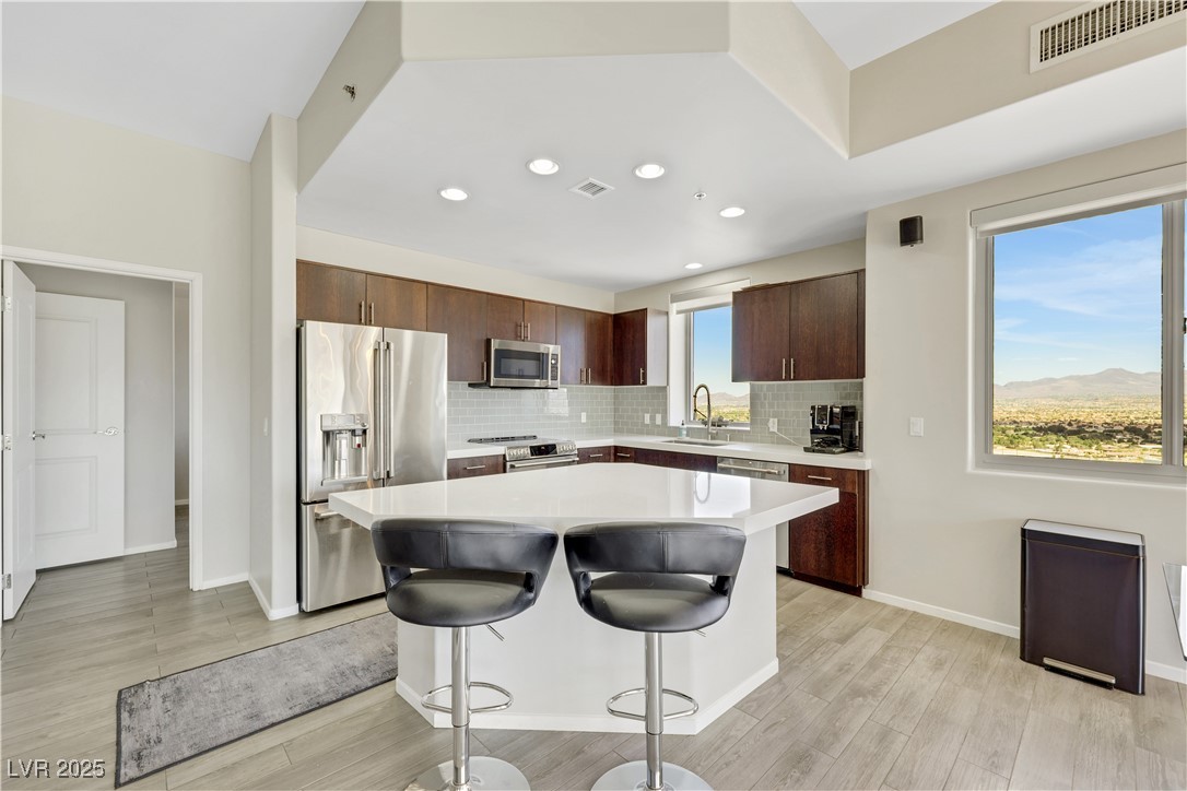 8255 Las Vegas Boulevard 1821