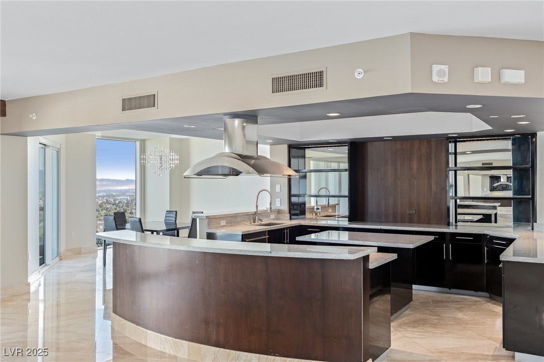 2777 Paradise Road 1801