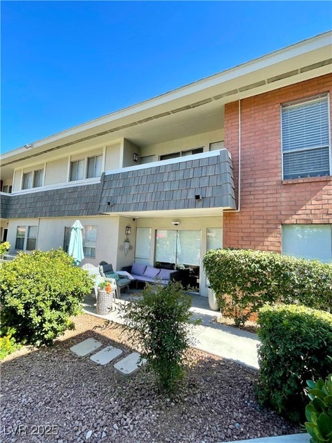 Photo of 682 Oakmont Avenue #1507, Las Vegas, NV 89109 (MLS # 2675405)