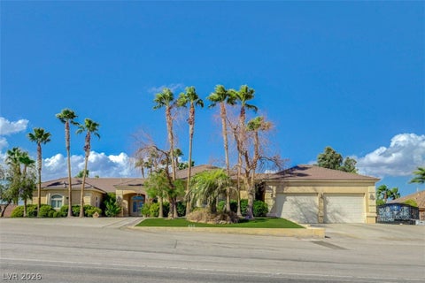 Photo of 410 E Paradise Hills Drive, Henderson, NV 89002 (MLS # 2818789)
