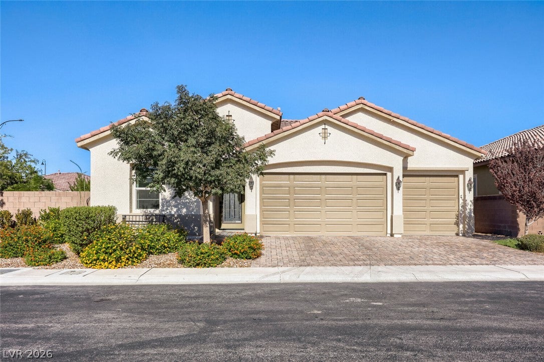 2510 Inverleven Avenue