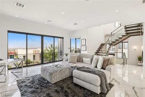 426 Tranquil Peak Court Henderson NV 89012