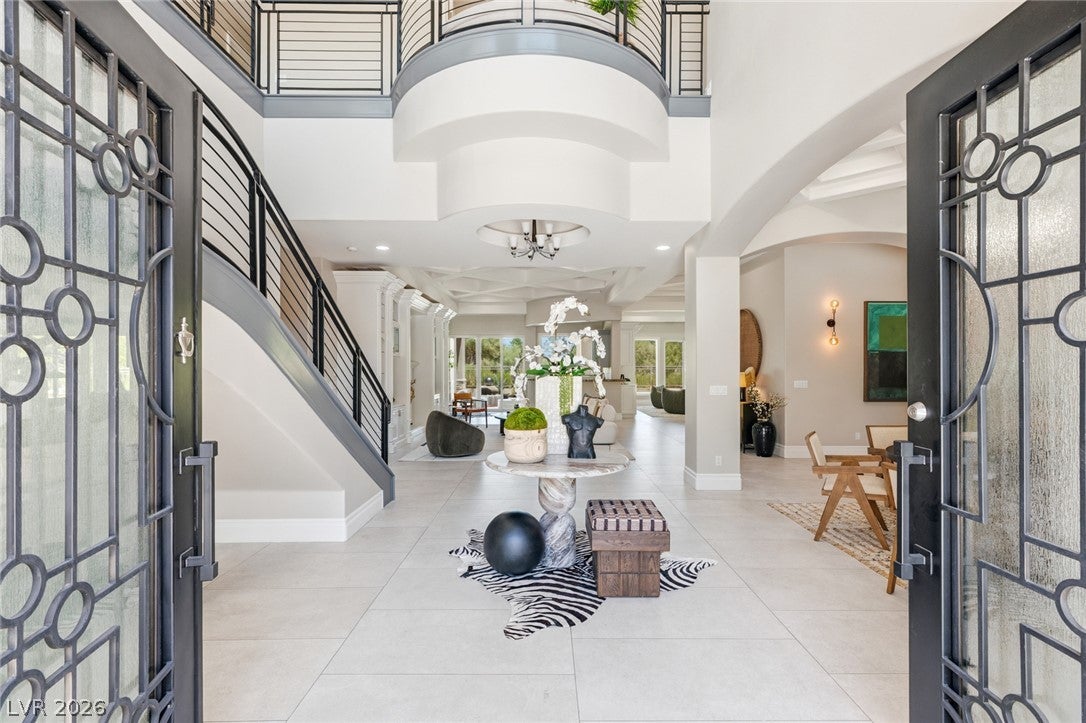 9328 Tournament Canyon Drive