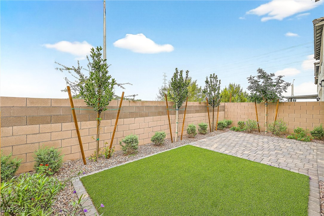 6930 Dandelion Park Avenue