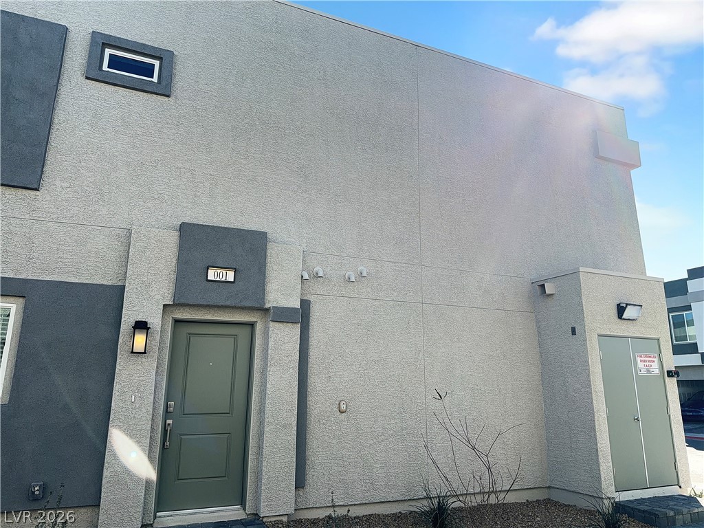 4250 Vivenda Street 1