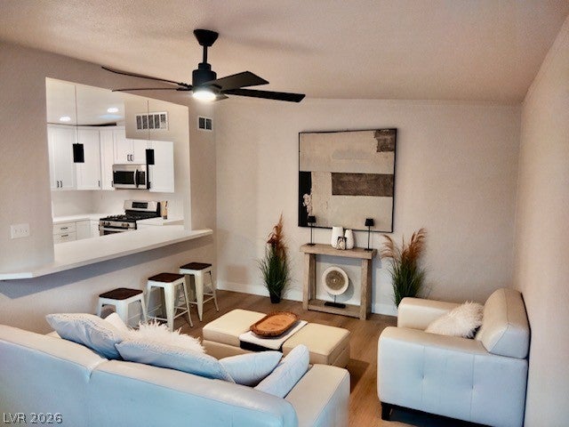 904 Elko Way