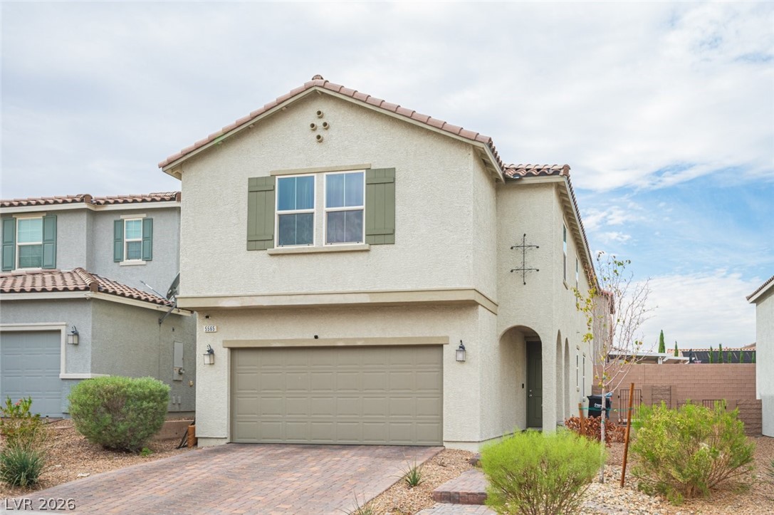 5565 Autumn Cliffs Way