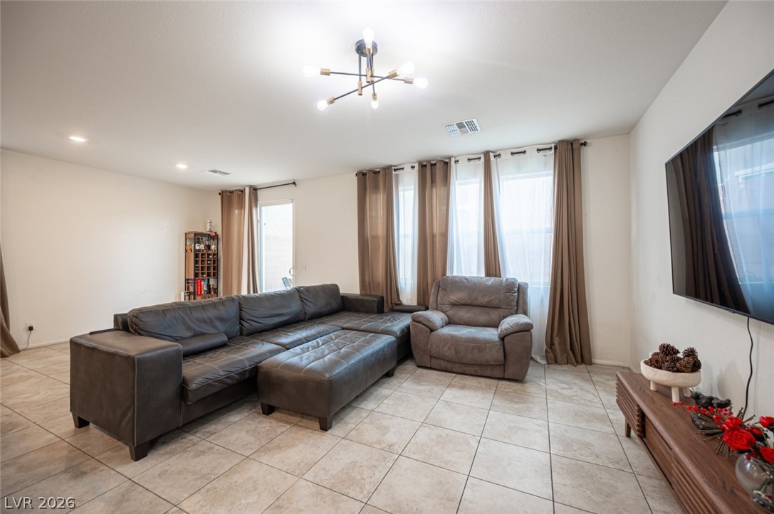 5565 Autumn Cliffs Way