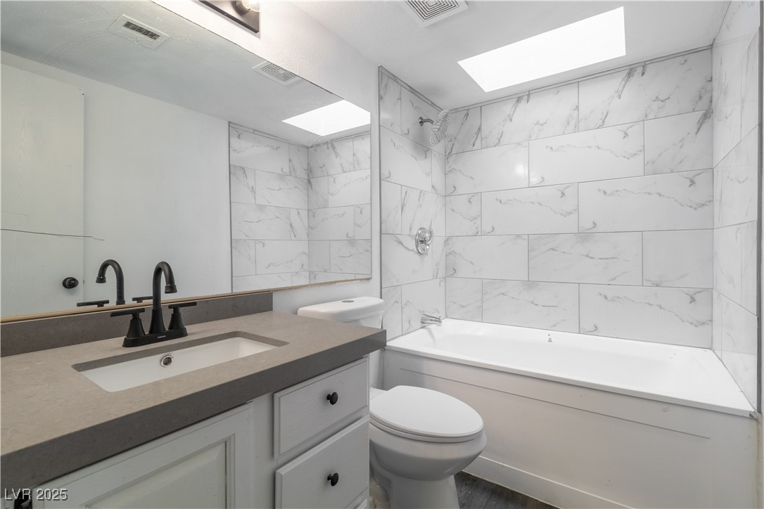 North Las Vegas, Nevada 89030, United States, 2 Bedrooms Bedrooms, ,2 BathroomsBathrooms,Residential,Active,163242