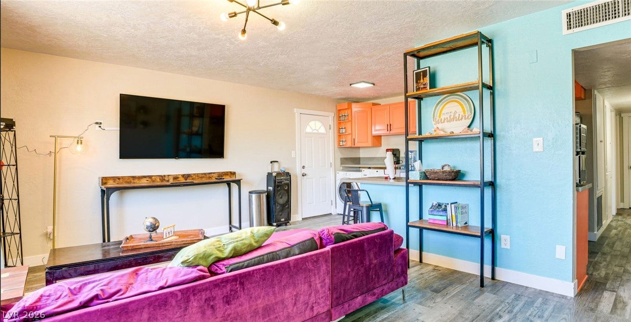 3247 Greenbriar Drive