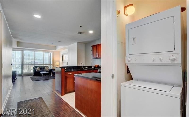 4525 Dean Martin Drive 2203