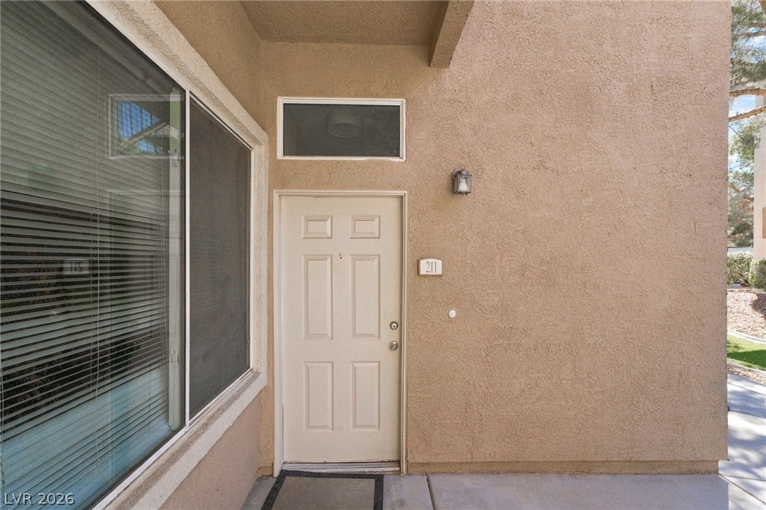 2305 W Horizon Ridge Parkway 211