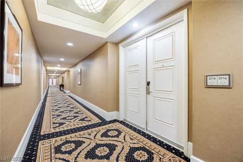 Photo of 2000 N Fashion Show Drive #2714-2715, Las Vegas, NV 89109 (MLS # 2759428)