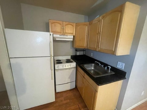 Multifamily For Rent - 331 S 9th Street #2<br/> Las Vegas, NV 89101