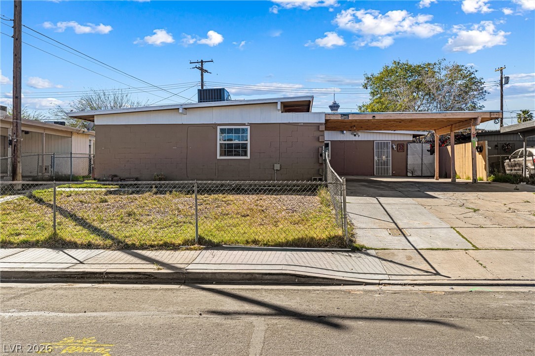 2204 S 15th Street 2204