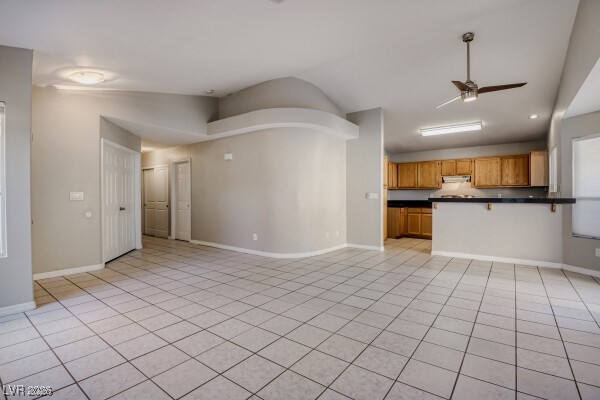 8212 Confetti Circle